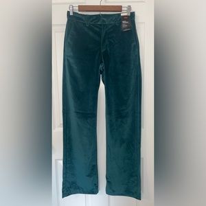 Levi’s Velvet Baggy trouser (Multiple sizes)